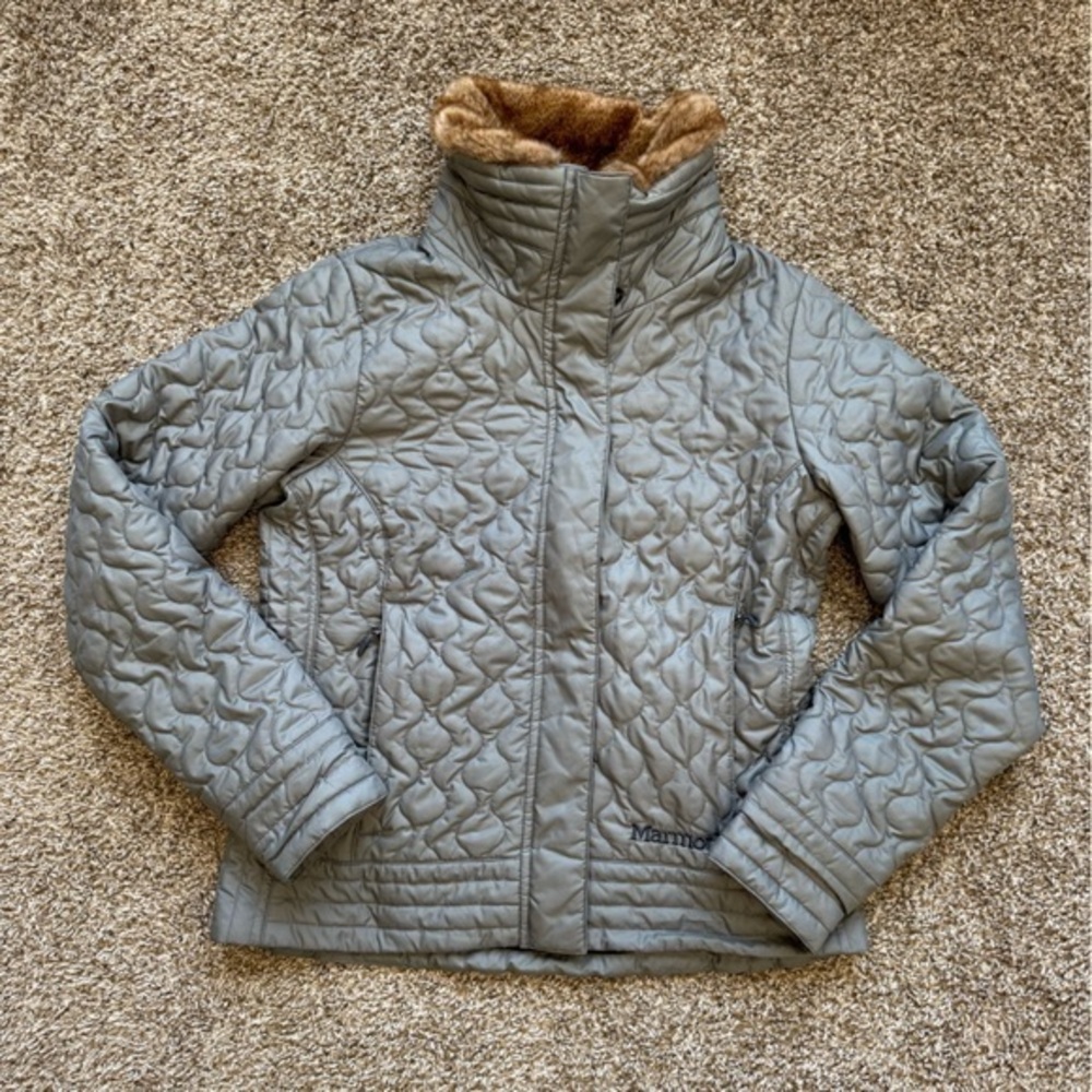 Marmot St Moritz Quilted Jacket Faux Fur Collar Sz M style #A90370